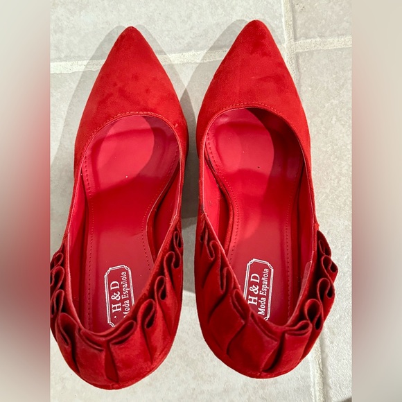 H&D Red suede stilettos with ruffle at the back and lacquer heels | Size EU 40 - Picture 5 of 11